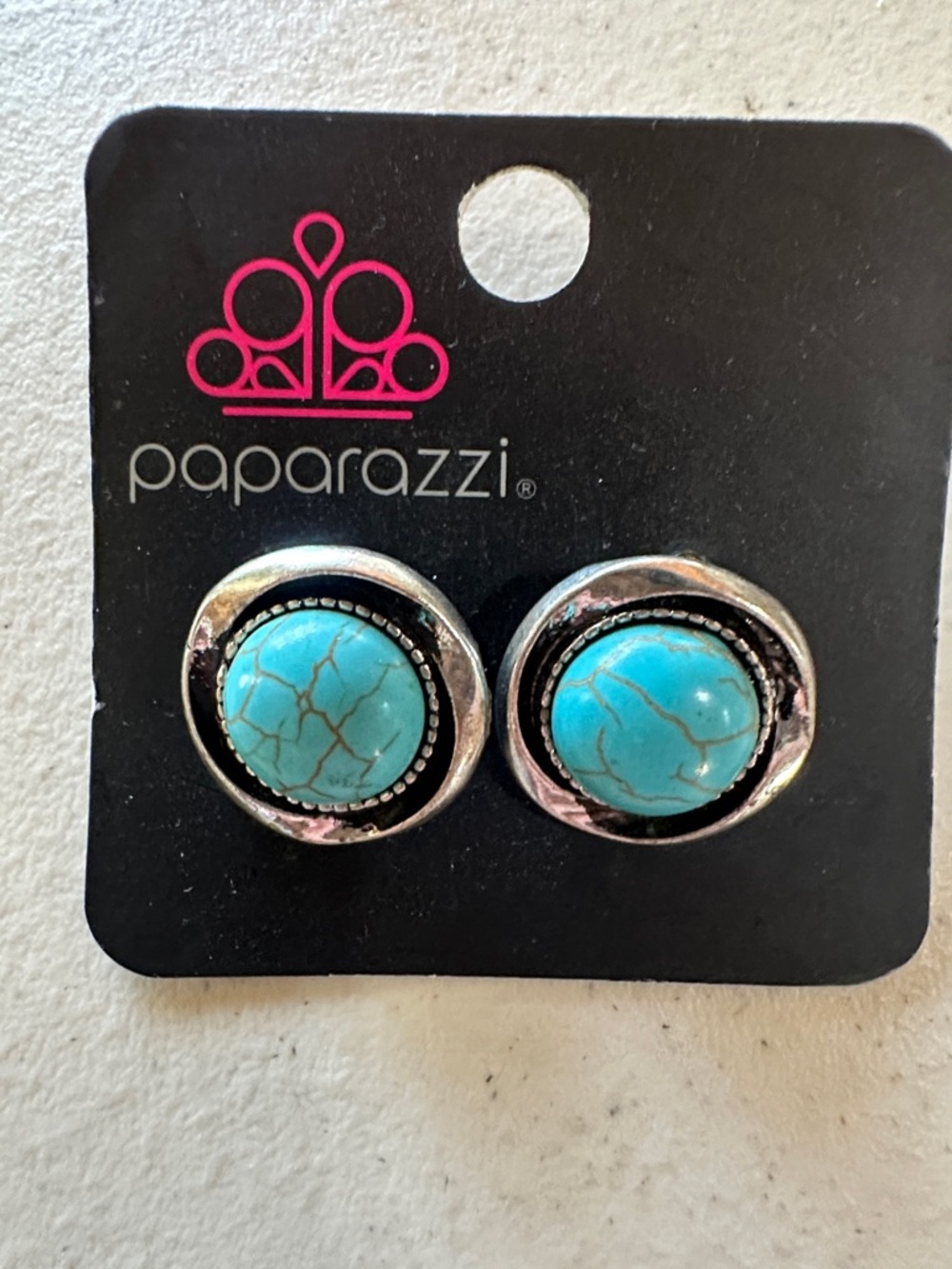 Paparazzi Turquoise Look with Silvertone Stud Earrings